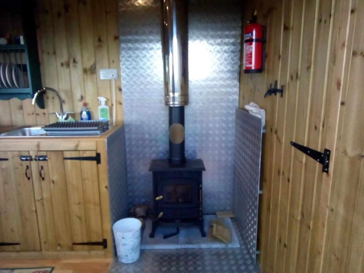Lower Haven Shepherds Hut Bath