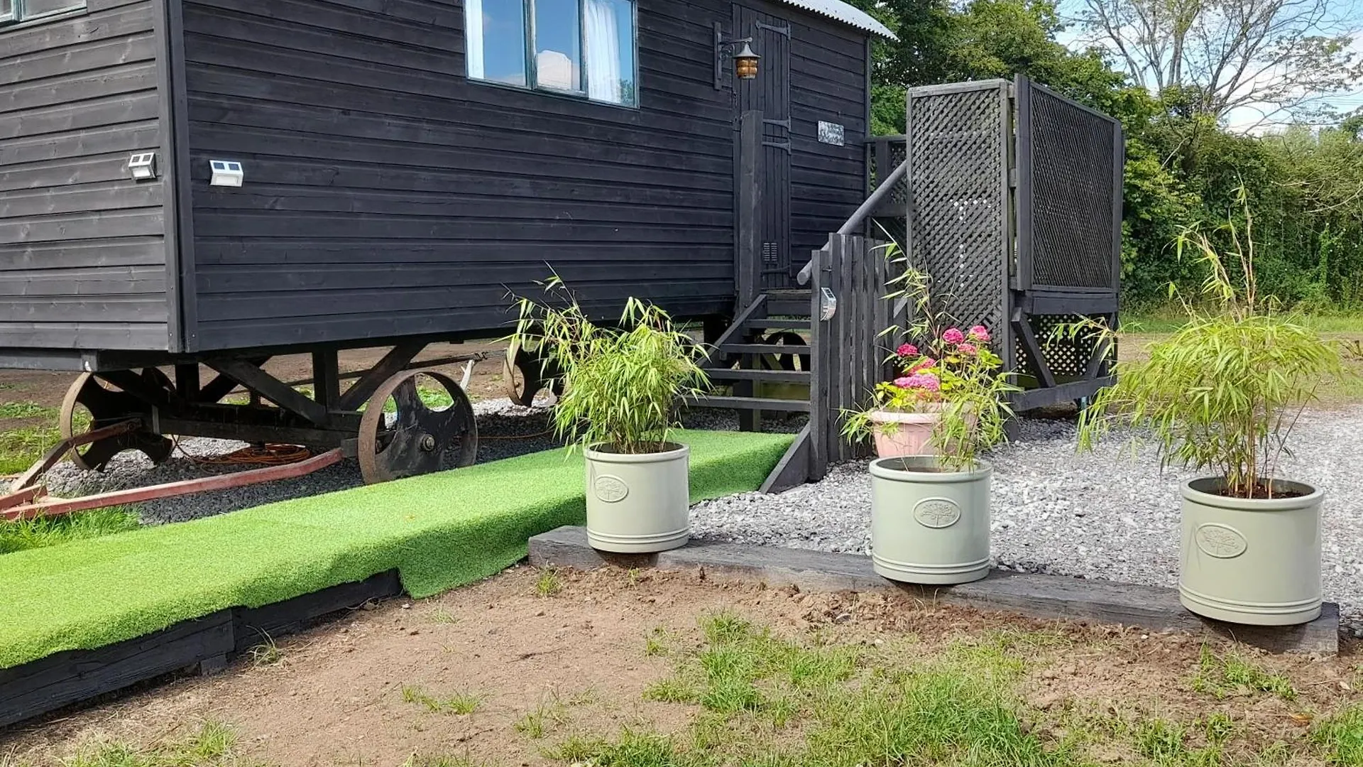 Lower Haven Shepherds Hut Bath Luxury tent