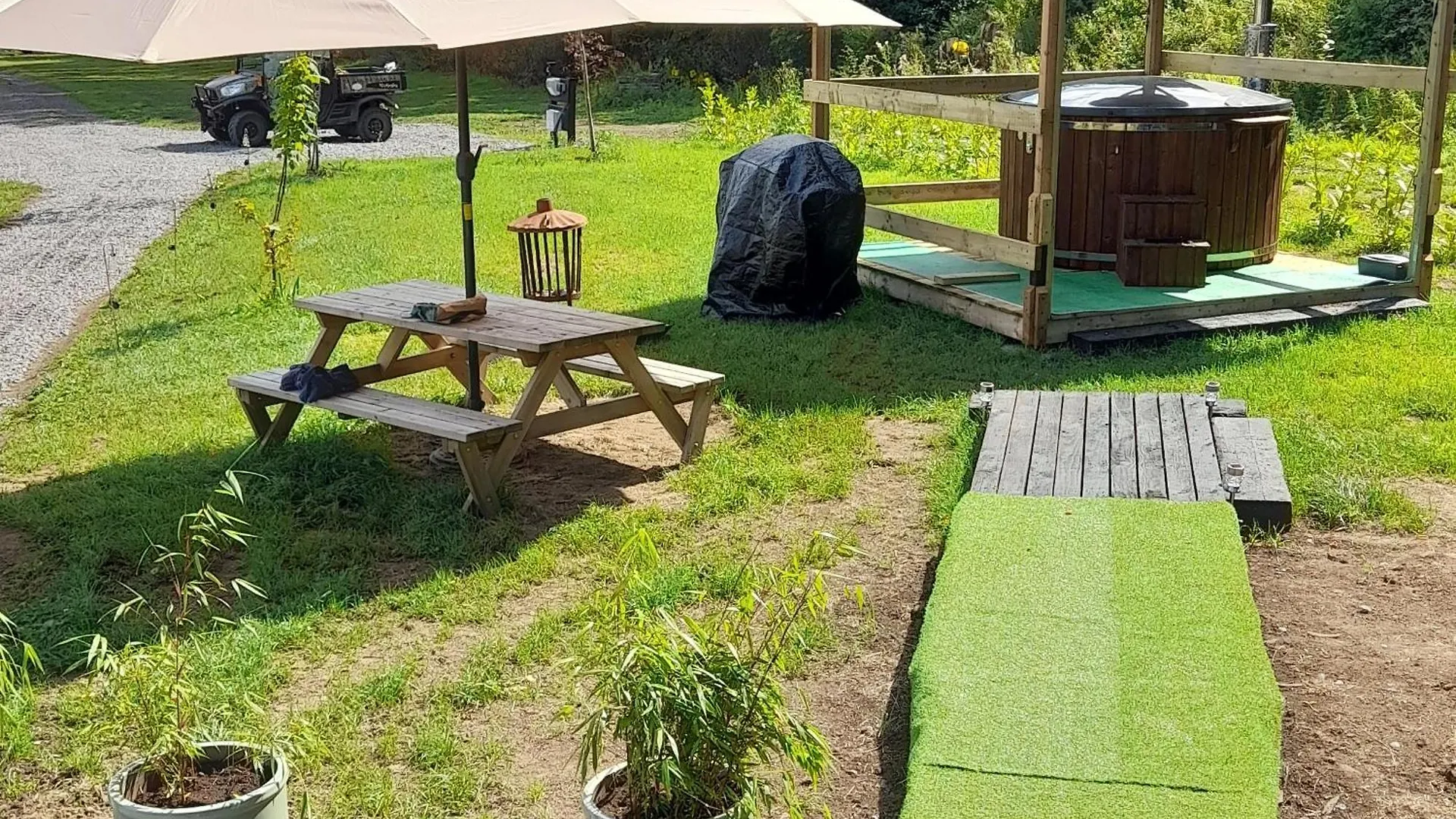 Luksustelt Lower Haven Shepherds Hut Bath